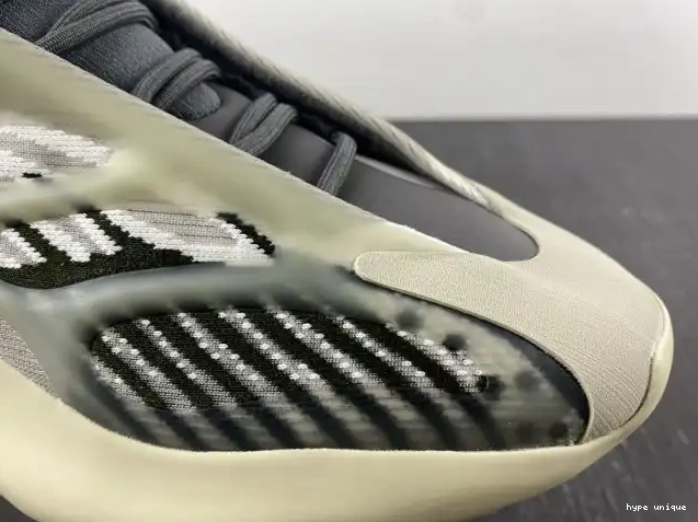 hype ID1674 Adidas Salt Yeezy Fade V3 700 0528